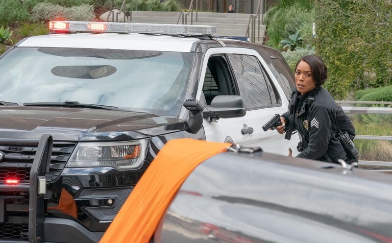 Athena Grant (Angela Bassett) – Bild: 20th Television
