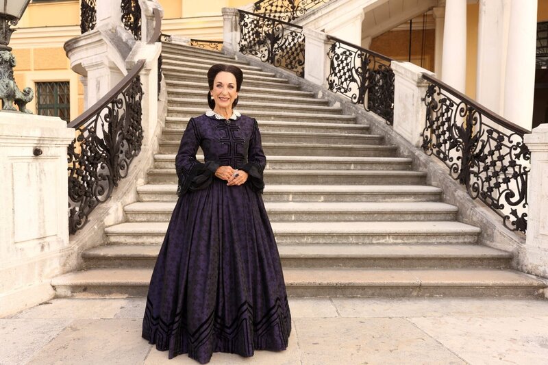 Elisabeth - Das Musical aus dem Schloss Schönbrunn – Bild: ORF/​VBW/​SHOW FACTORY Entertainment/​Katharina Schiffl