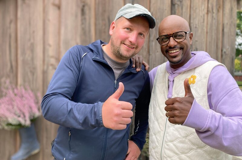 Das Beste an Dechow: Die Spontanität. Yared Dibaba mit Nick Leymann. – Bild: NDR