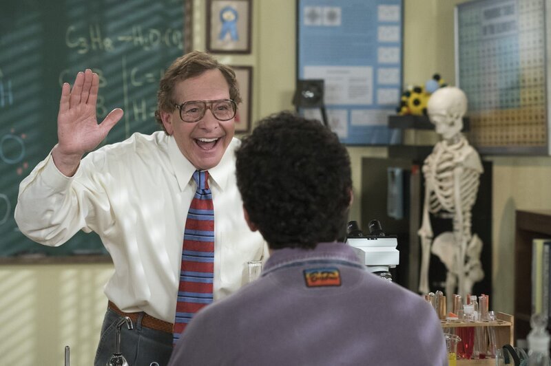 Dr. Katman (Steve Guttenberg) – Bild: Sony Pictures Television Inc. /​ Richard Cartwright