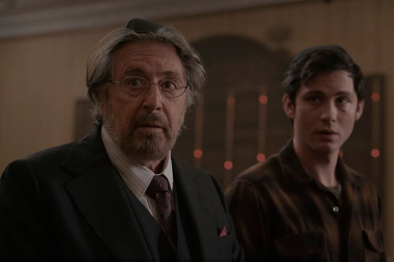 on the left: Meyer Offerman (Al Pacino) – Bild: Amazon Prime Video