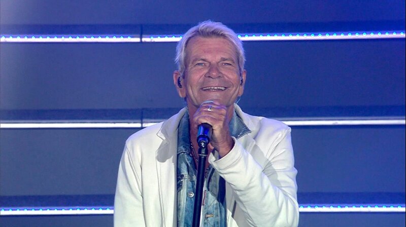 Die beliebtesten Schlager und Evergreens aus sechs Jahrzehnten: von Helene Fischers „Atemlos durch die Nacht“ über „Fiesta Mexicana“ von Rex Gildo bis zum „Wahnsinn“ von Wolfgang Petry. Alles Schlager, die Sie kennen sollten. Viel Spaß beim Mitsingen! – Schlagerstar Matthias Reim – Bild: NDR/​rbb