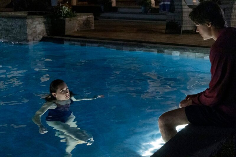 Belly (Lola Tung, l.) – Bild: Prime Video