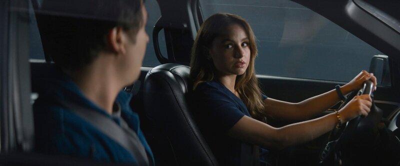 Nat Wolff (Craig), Aimee Carrero (Patti) – Bild: Amazon Content Services LLC