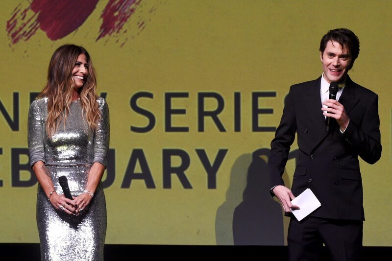 Nikki Toscano and David Weil speak onstage during the World Premiere Of Amazon Original „Hunters“ at DGA Theater in Los Angeles. – Bild: Kevin Mazur