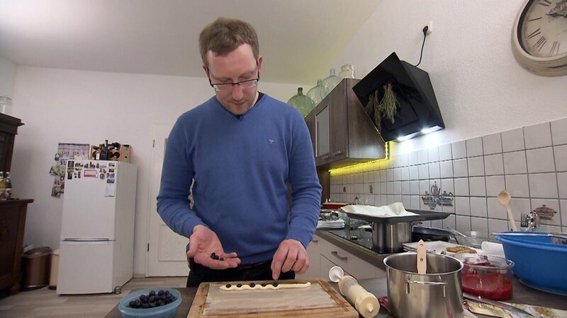 Gastgeber Jonas – Bild: VOX (DE) /​ MG RTL D /​ ITV Studios