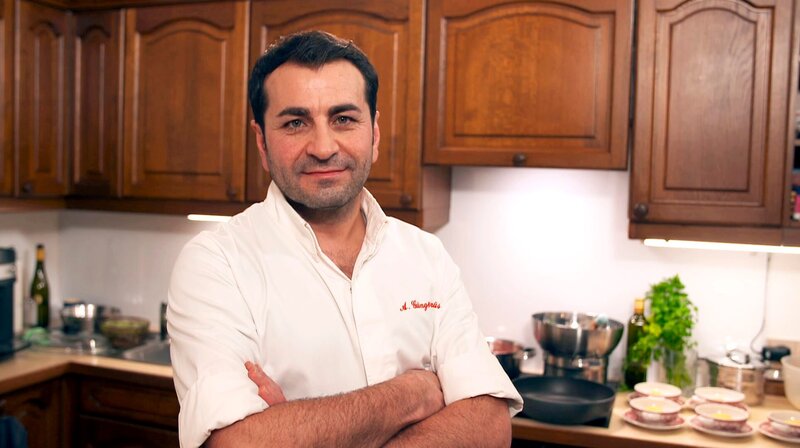 Der Profikoch Ali Güngörmüs. – Bild: HR