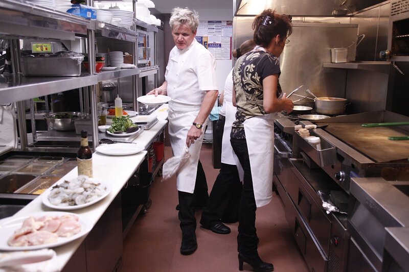 Gordon Ramsay (l.) – Bild: ITV Studios, Inc. /​ Greg Gayne