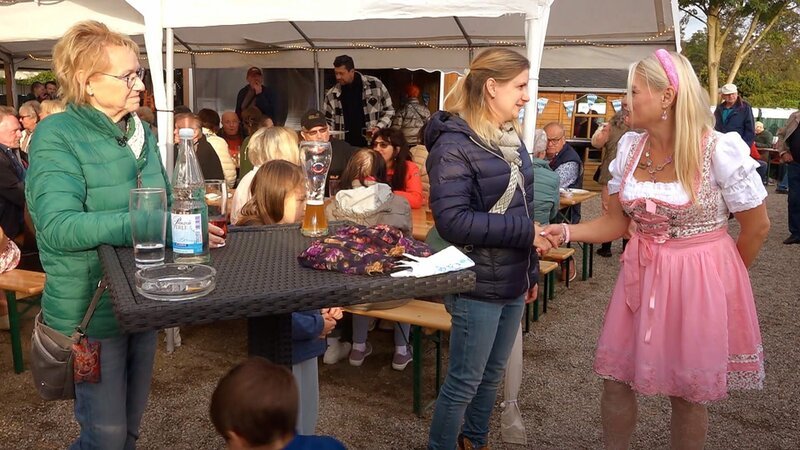 In Mannheim-Süd wird das Oktoberfest gefeiert. – Bild: RTLZWEI