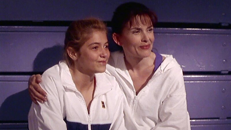 Rebecca Browner (Anndi McAfee), Monica (Roma Downey). Verwendung nur in Verbindung mit Programmpromotion und Programmpresse. Jede andere Nutzung ist streng untersagt. – Bild: CBS Studios International