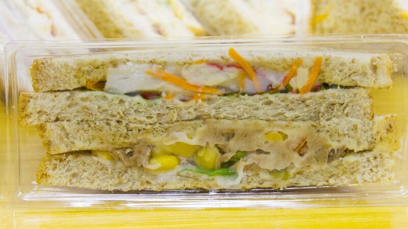 Sandwich in package – Bild: Mathisa_s /​ Getty Images/​iStockphoto /​ iStockphoto ThinkstockPhotos-175
