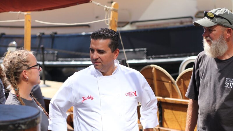 Buddy is in a consult meeting on the Viking ship. – Bild: Discovery Communications