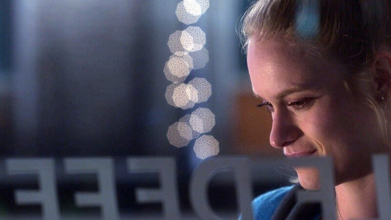 Gelingt es Kick Lanigan (Leven Rambin), die entführte Frau aus den Fängen eines Stalkers zu befreien? – Bild: RTL Deutschland