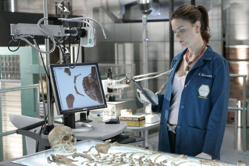 Dr. Brennan (Emily Deschanel) – Bild: FOX BROADCASTING COMPANY /​ Sam Urdank