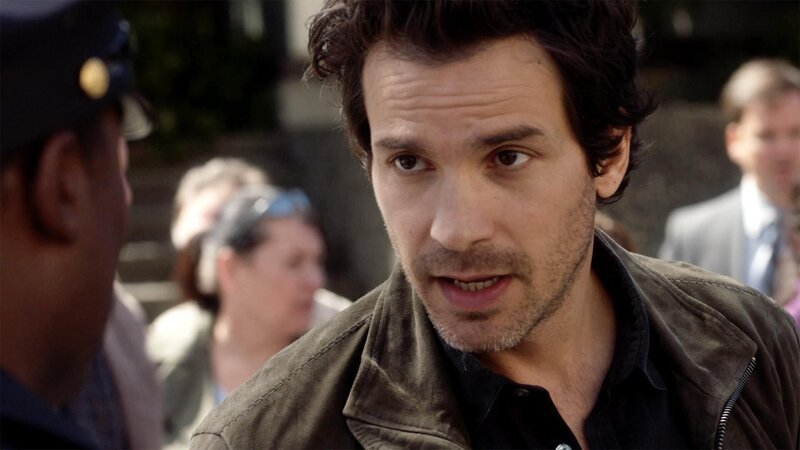 Darius (Santiago Cabrera) – Bild: 2018 CBS Broadcasting Inc. All Rights Reserved. /​ Sergei Bachlakov Lizenzbild frei