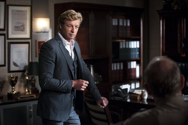 Ein neuer Fall wartet auf Patrick Jane (Simon Baker). – Bild: Warner Bros. Television