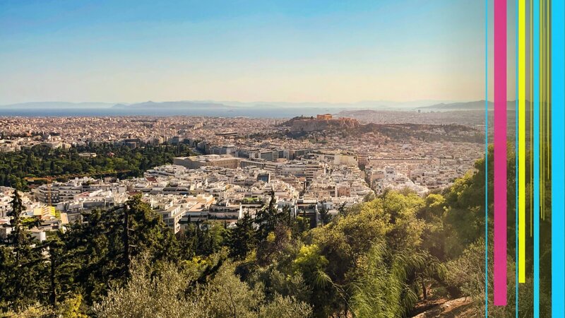 Die Mädchen-WG – Mitten in Athen: Im ultraschicken Stadtloft mit Blick auf die Akropolis verbringen fünf Mädchen ihren ersten großen Urlaub ohne Eltern. – Bild: ZDF/​Bettina Herzer