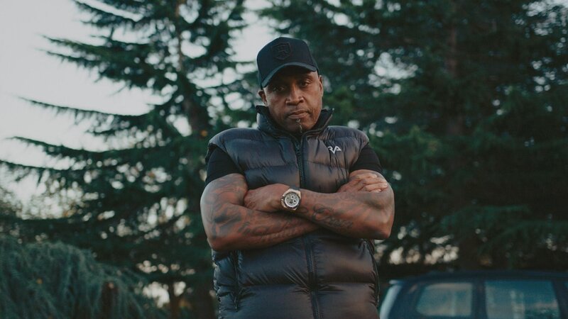 Nigel Benn +++ Die Verwendung des sendungsbezogenen Materials ist nur mit dem Hinweis und Verlinkung auf RTL+ gestattet. – Bild: RTL /​ Workerbee /​ Der Aufstieg