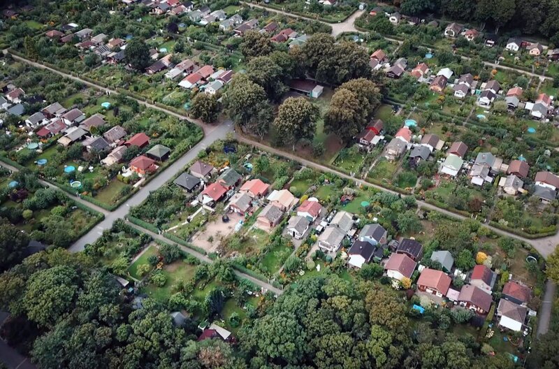 Die Kolonie Rehberge in Berlin ist eine der größten und ältesten Dauerkleingartenkolonien Deutschlands. – Bild: Fabian Uhlmann Die Kolonie Rehberge in Berlin ist eine der größten und ältesten Dauerkleingartenkolonien Deutschlands. – Bild: Fabian Uhlmann