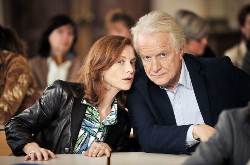 Agathe Novic (Isabelle Huppert), François Dambreville (André Dussollier) – Bild: Jérôme Presbois Agathe Novic (Isabelle Huppert), François Dambreville (André Dussollier) – Bild: Jérôme Presbois