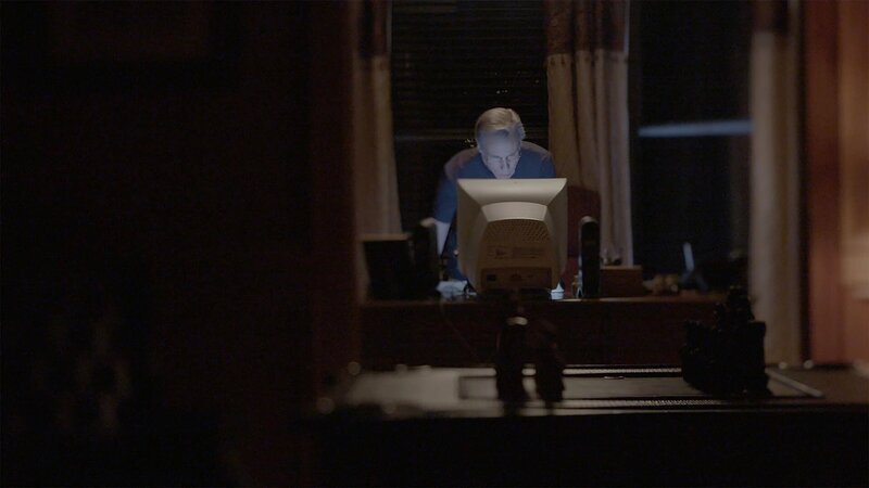 Michael Peters deletes files off his computer. – Bild: Investigation Discovery /​ Discovery Communications