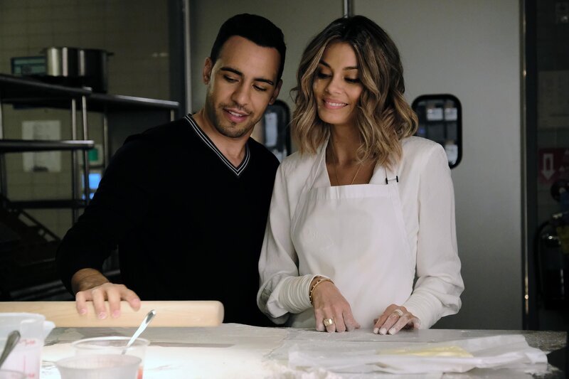 Daniel Garcia (Victor Rasuk) und Noa Hamilton (Nathalie Kelley) – Bild: RTL Deutschland