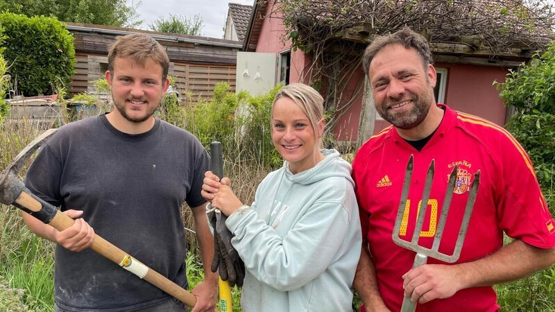 v.l.: Luis, Nicki und Claus – Bild: RTL /​ Tokee bros.