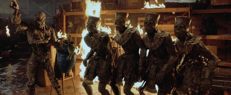 Die Mumien kehren zurück und sind sogleich bereit zum Kampf … – Bild: Universal Pictures