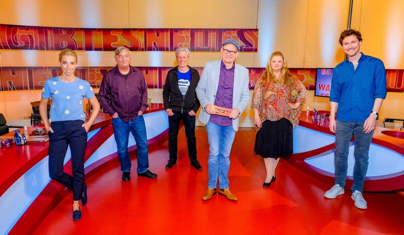 Patrizia Wunderl, Andreas Vitasek, Florian Scheuba, Oliver Baier, Ulrike Beimpold, Hosea Ratschiller. – Bild: ORF/​Günther Pichlkostner