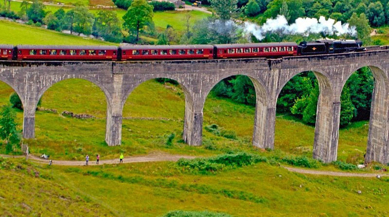 Eisenbahnbrücke – Bild: phoenix/​ZDF