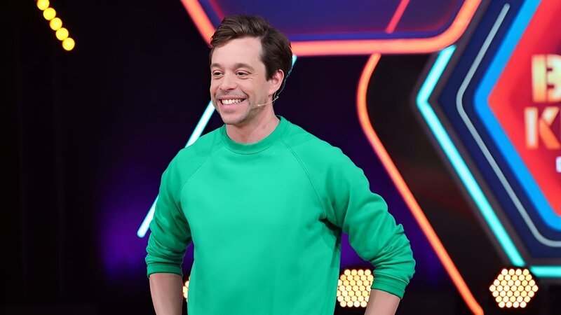Wochenshow 4 – Bild: KiKA/​Steffen Becker