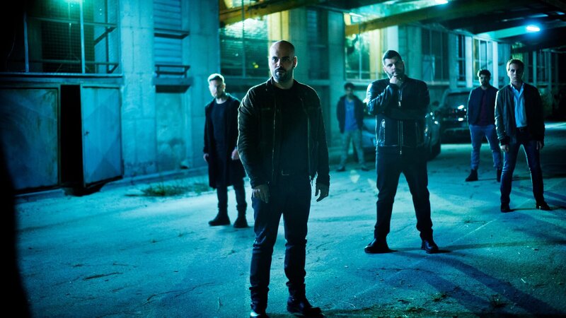 Ciro Di Marzio (Marco D’Amore, m.) und Genny Savastano (Salvatore Esposito, r.) – Bild: AXN Black