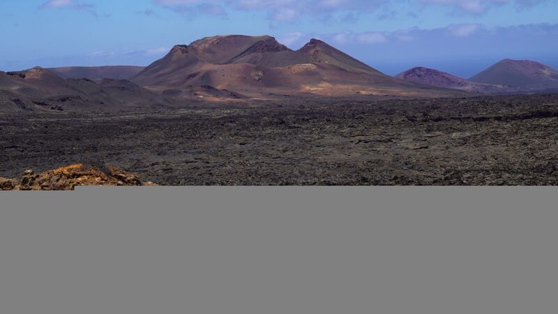 Lanzarotes bizarre Landschaft ist von grauer Lava geprägt. – Bild: Autentic