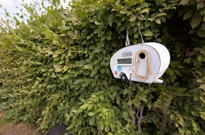 Vogelhaus im Südsee-Camp – Bild: MDR/​timeline/​Alex Kraus