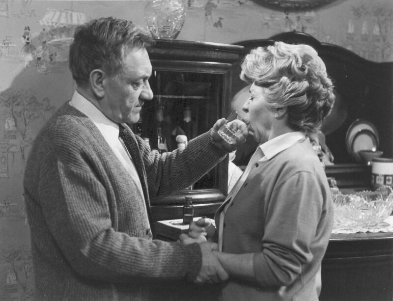 L-R: Kurt Scholz (Joseph Offenbach), Käthe Scholz (Inge Meysel) – Bild: Heimatkanal