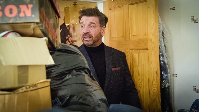 Nick Knowles’ Big House Clearout S002. – Bild: HGTV