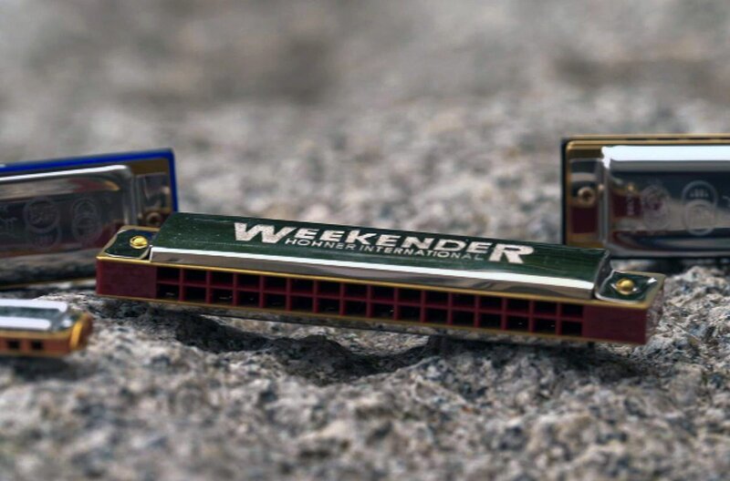 Im Herzen des Schwarzwaldes hat sich der Friseur des friedlichen Örtchens Todtnau mit einer ganz besonderen Erfindung einen Namen gemacht … – Bild: Elephant Doc