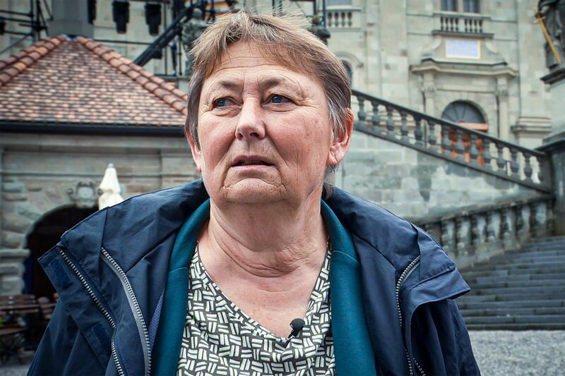 Reporter Missbrauch in der katholischen Kirche Teil 1 und 2 Vreni Peterer und andere Kinder aus Altenrhein erlebten im Religionsunterricht Übergriffe durch den Dorfpfarrer. – Bild: SRF1 Reporter Missbrauch in der katholischen Kirche Teil 1 und 2 Vreni Peterer und andere Kinder aus Altenrhein erlebten im Religionsunterricht Übergriffe durch den Dorfpfarrer. – Bild: SRF1