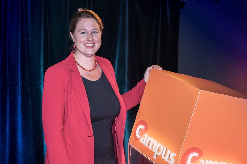 Prof. Dr. Anke Jentsch (Störungsökologin). – Bild: BR/​Philipp Kimmelzwinger