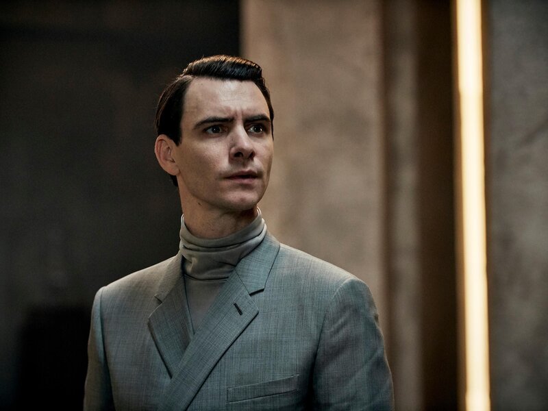 Bernard Marx (Harry Lloyd) – Bild: RTL/​ Universal Content Productions LLC.