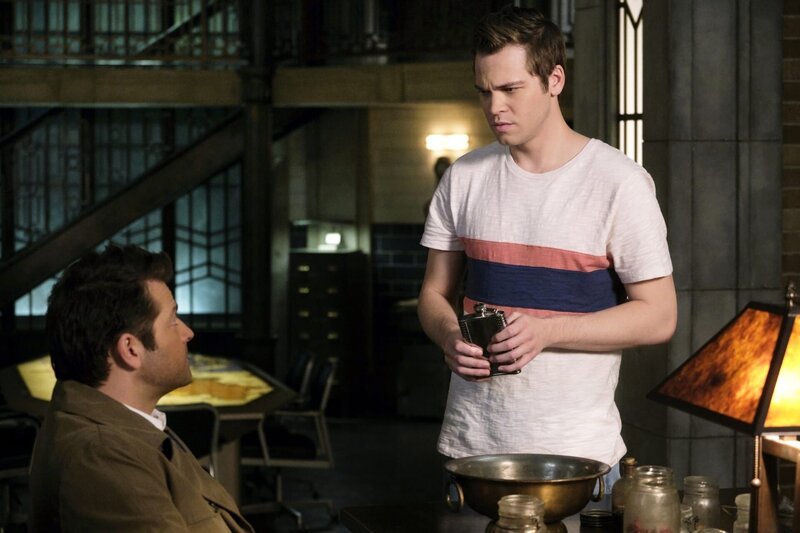 Castiel (Misha Collins, l.); Jack (Alexander Calvert, r.) – Bild: The CW Network, LLC. All Rights Reserved.