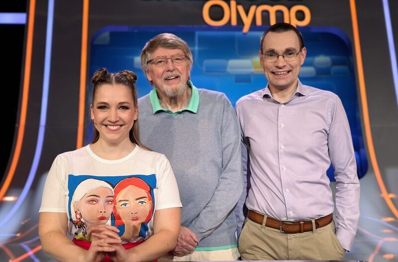 Quizduell-Olymp: Marie-Louise Fick (l.), Prof. Eckhard Freise (M.) und Thorsten Zirkel (r.) – Bild: ARD/​ITV Studios
