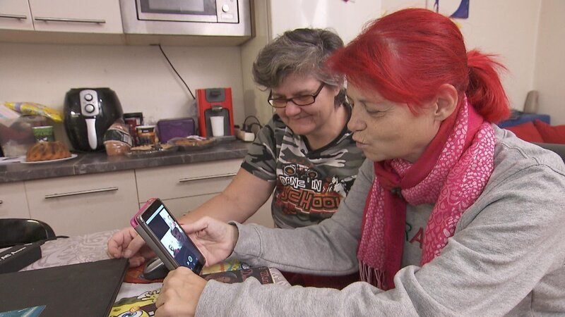 L-R: Renate, Alexandra – Bild: ATV Eigenproduktionsbild frei