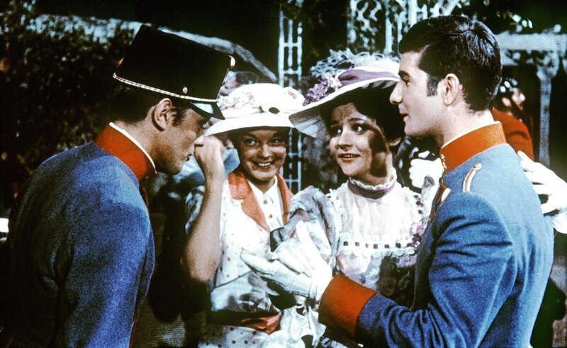 Alain Delon (Fritz), Romy Schneider (Christine), Sophie Grimaldi (Mitzi Schlager), Jean-Claude Brialy (Theo Kaiser). – Bild: ORF/Beta Film Alain Delon (Fritz), Romy Schneider (Christine), Sophie Grimaldi (Mitzi Schlager), Jean-Claude Brialy (Theo Kaiser). – Bild: ORF/Beta Film