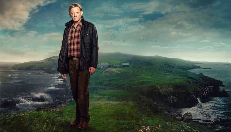 Detective Inspector Jimmy Perez (Douglas Henshall) kehrt nach dem Tod seiner Frau auf die Shetlandinseln zurück. – Bild: ARD Degeto/​ITV Studios