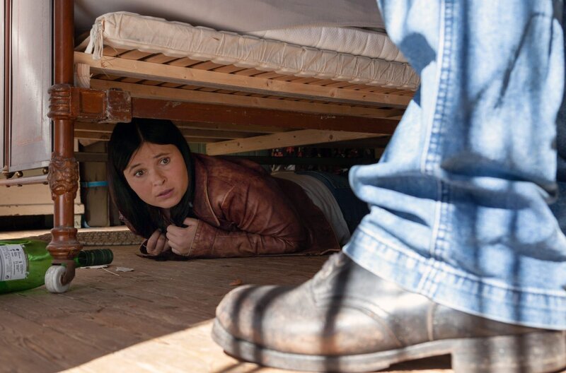 Lisa muss sich verstecken – Bild: ARD Degeto/​SWR/​Daniel Schmid