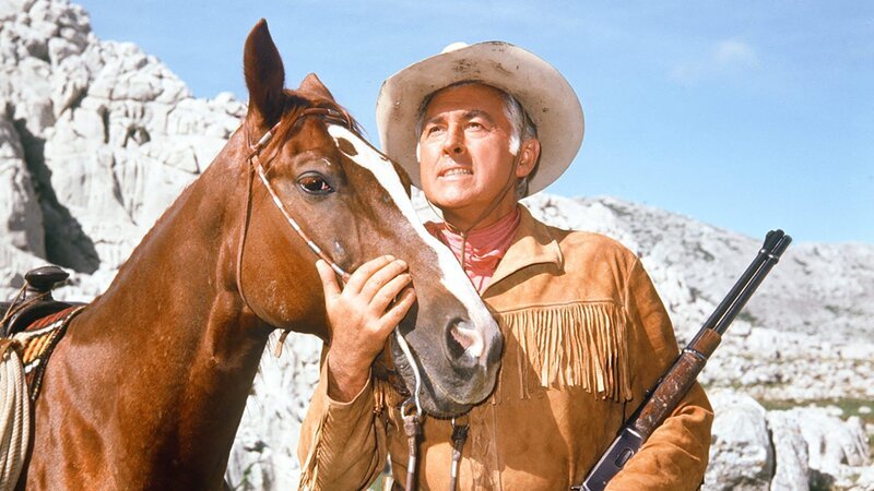 Der legendäre Trapper Old Surehand (Stewart Granger) will den Mörder seines Bruders finden und zudem einen Krieg vereiteln. – Bild: ZDF und Gerd-Victor Krau / Karl Reiter Der legendäre Trapper Old Surehand (Stewart Granger) will den Mörder seines Bruders finden und zudem einen Krieg vereiteln. – Bild: ZDF und Gerd-Victor Krau / Karl Reiter