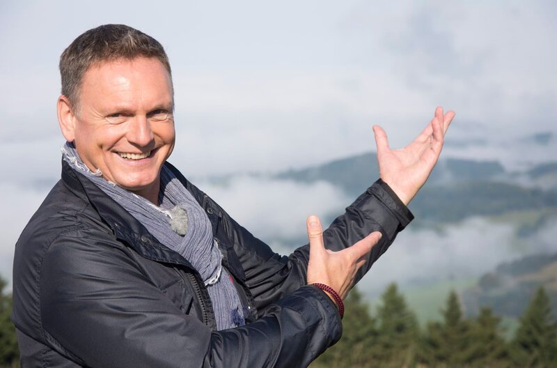 Moderator Axel Bulthaupt – Bild: Bitte um Korrektur! /​ MDR /​ MDR/​HA Kommunikation