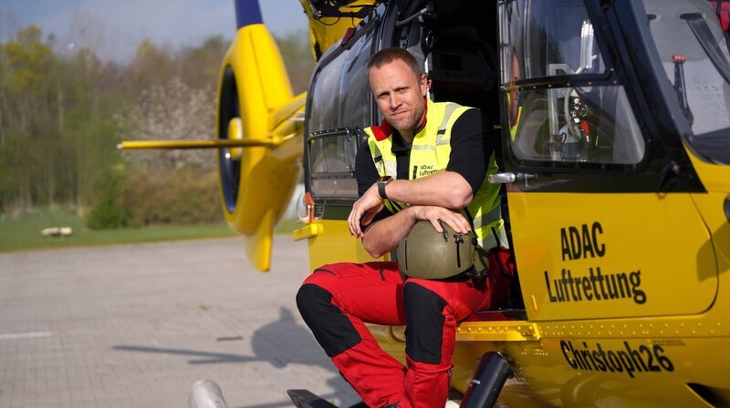 Christopher Görsch, Notarzt. – Bild: NDR/​Thorsten Schöntaube/​LEMON8