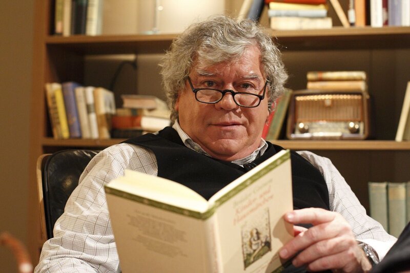 Tilman Spengler führt durch die Literaturgeschichte. – Bild: BR/​Foto Sessner